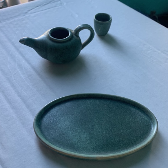 Russ jade small tea pot  cup and plate - Picture 4 of 8